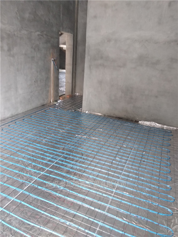 臥室電地暖安裝